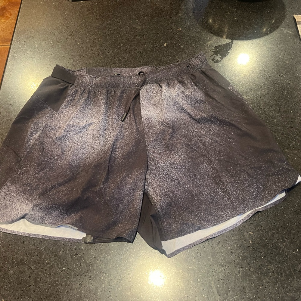 XL men’s lululemon shorts (unlined)